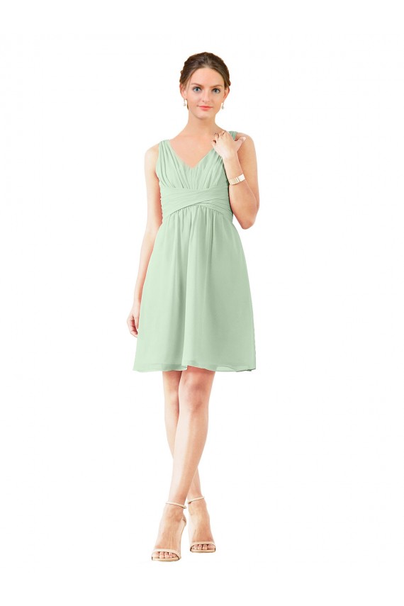 v-Neckline Short Knee Length Chiffon Bridesmaid Dress