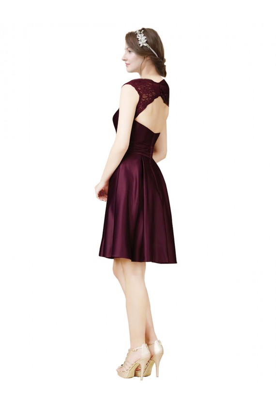 Short Knee Length Lace Bridesmaid Dress with Square Neck